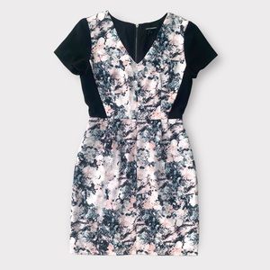 CLUB MONACO V-Neck Sheath Dress